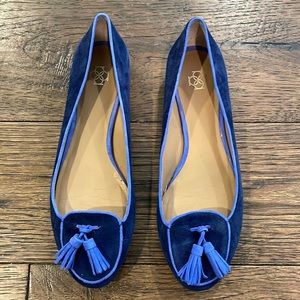 Ann Taylor Blue Suede Piper Smoking slip on shoes/flats with tassels. Sz 8M